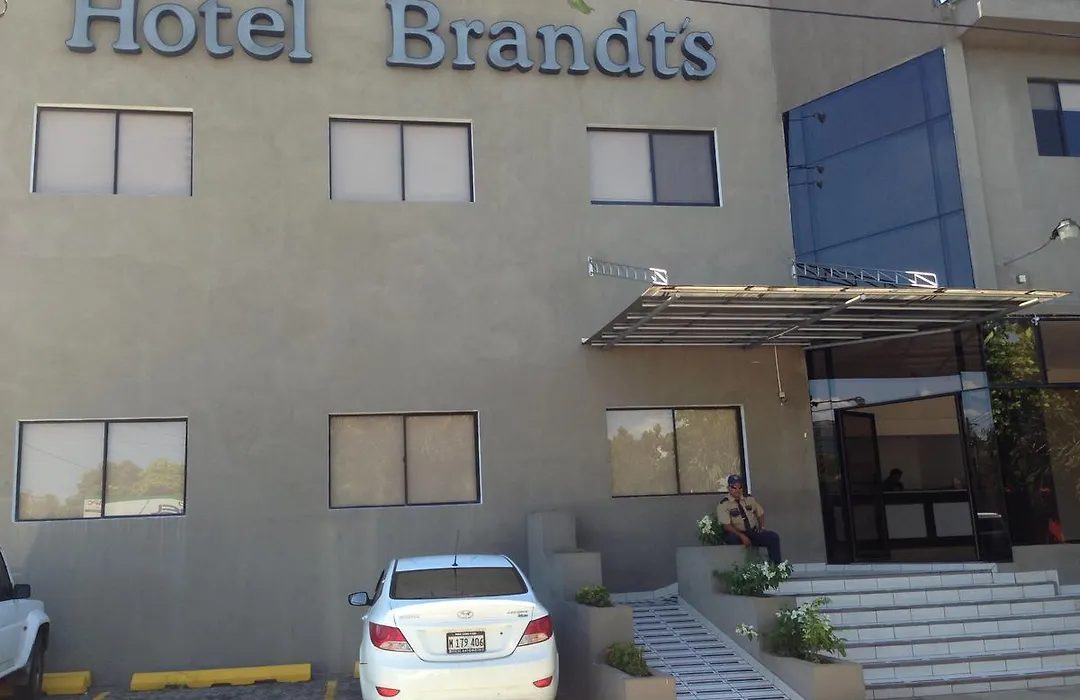 Hotel Brandts Ejecutivo Robles